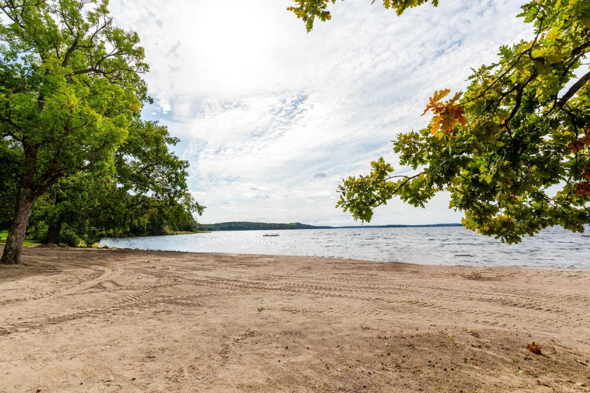 Kallhaellsbaden Strandhotell Jarfalla Exteriör bild